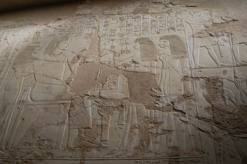 Family scene in the tomb