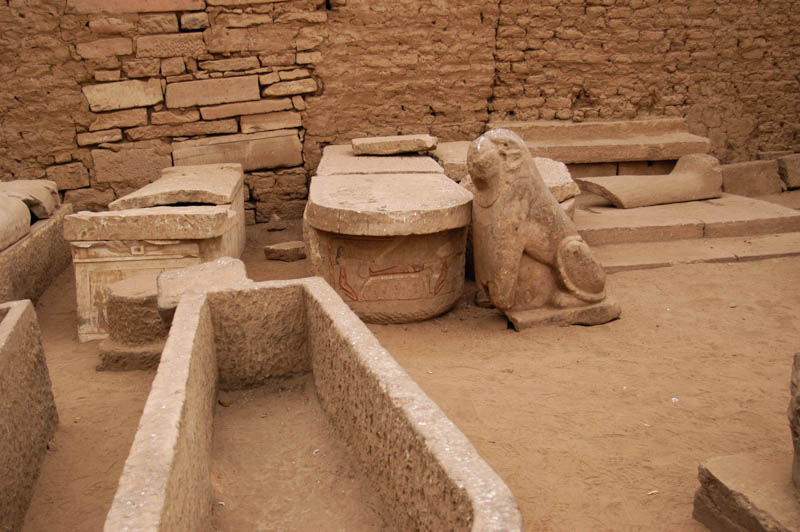 Sarcophagi and statues in the courtyard